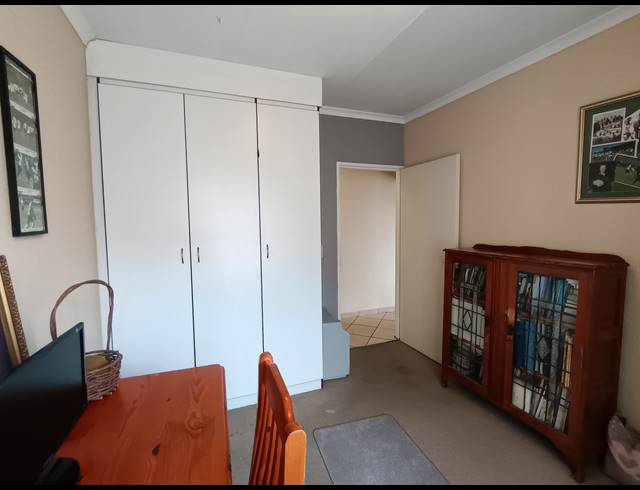 3 BEDROOM TOWNHOUSE FOR SALE IN NEW MARKET PARK
